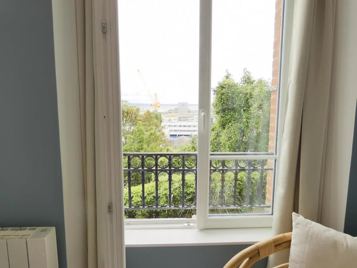 Charmant Studio, Terrasse Privative Moulin Blanc Brest 0*,  Frankrig